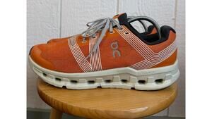 ON Running Cloudgo Turmeric/Aloe Men's Running Shoes 10.5 Oncloud